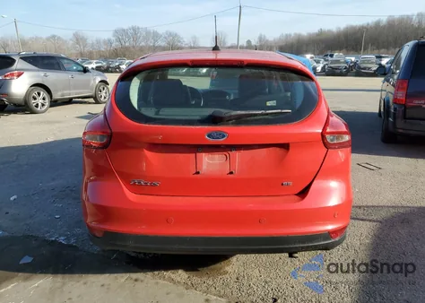 2016 Ford Focus Se z USA, uszkodzony, nr VIN 1FADP3K2XGL321779